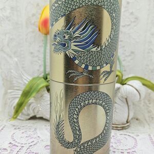 Hourglass multi Makeup